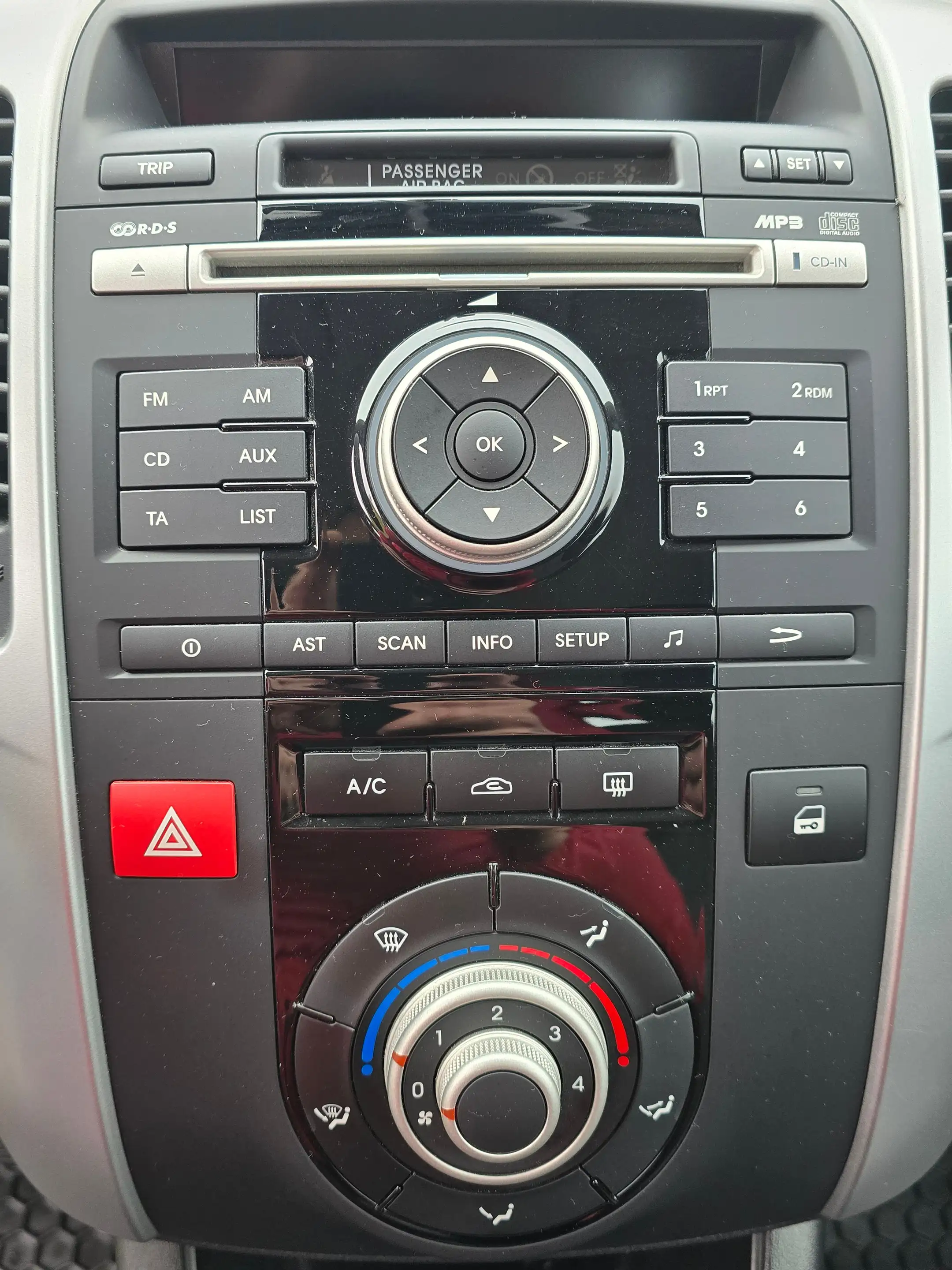 Kia Venga 1,4 Top* Kredit* Klima* Neues Pickerl* Gepflegt* — photo 13