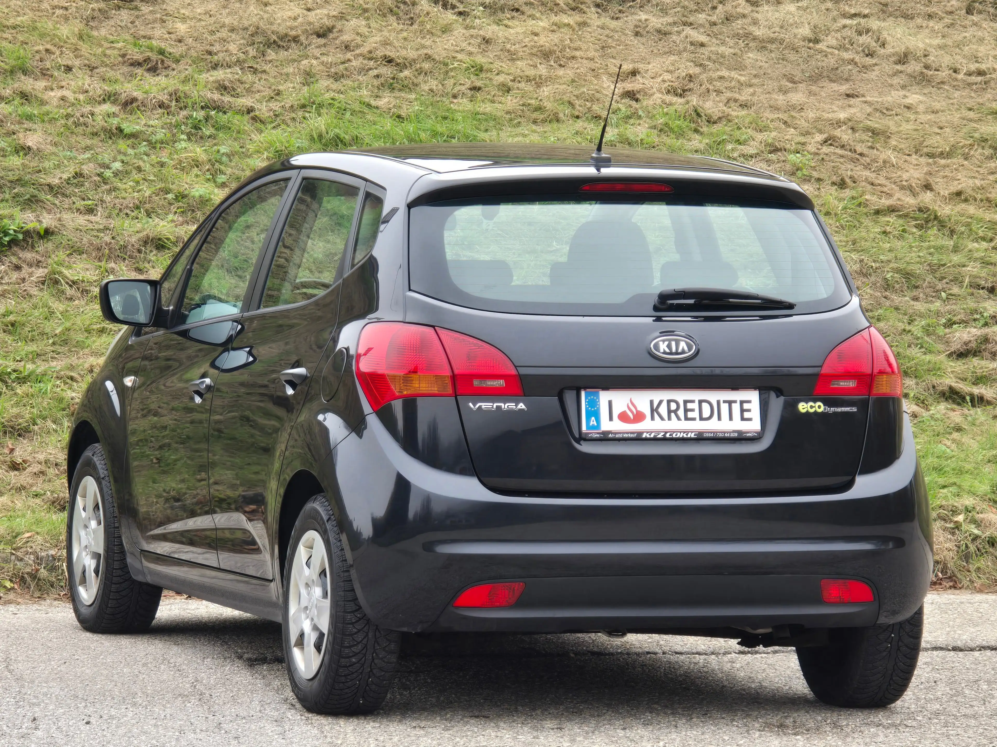 Kia Venga 1,4 Top* Kredit* Klima* Neues Pickerl* Gepflegt* — photo 3