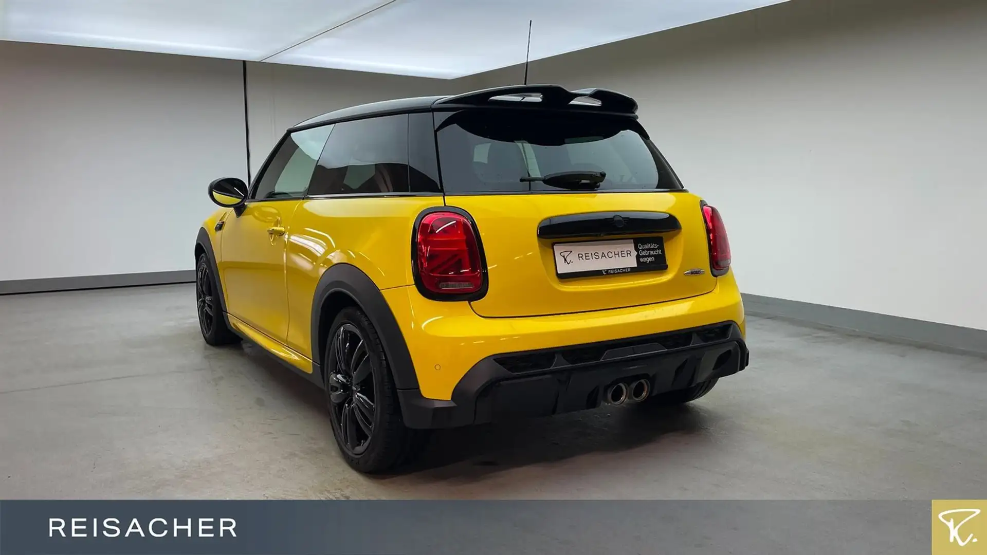 MINI John Cooper Works 3-Türer JCW-Trim,ACC,Navi,JCW- Schwarz - 2