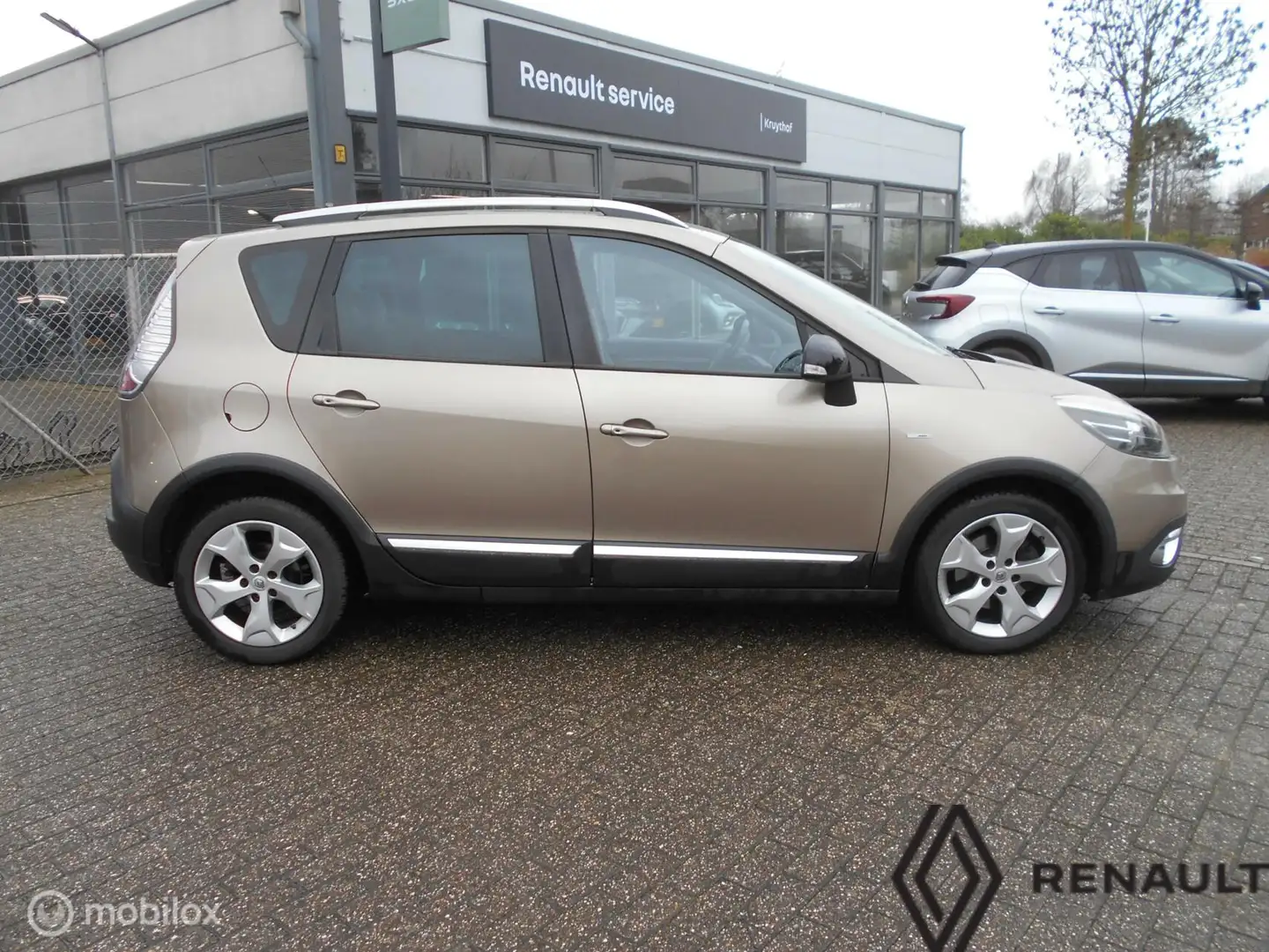 Renault Scenic 1.2 TCe X Mod Bose Braun - 2