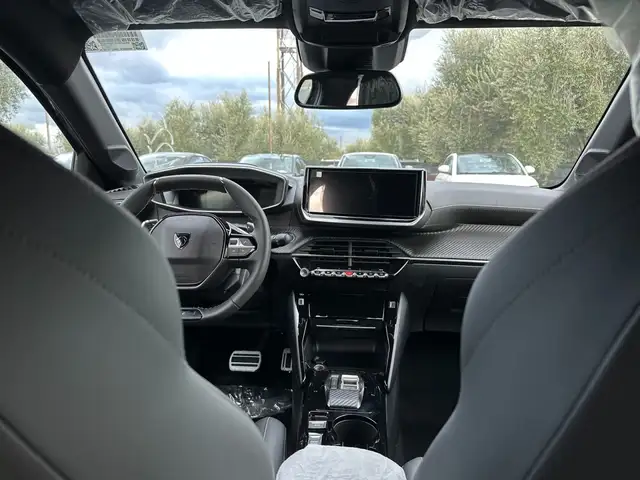 Peugeot 208 view 27