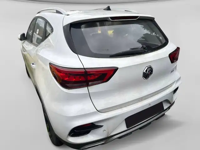 MG ZS view 4