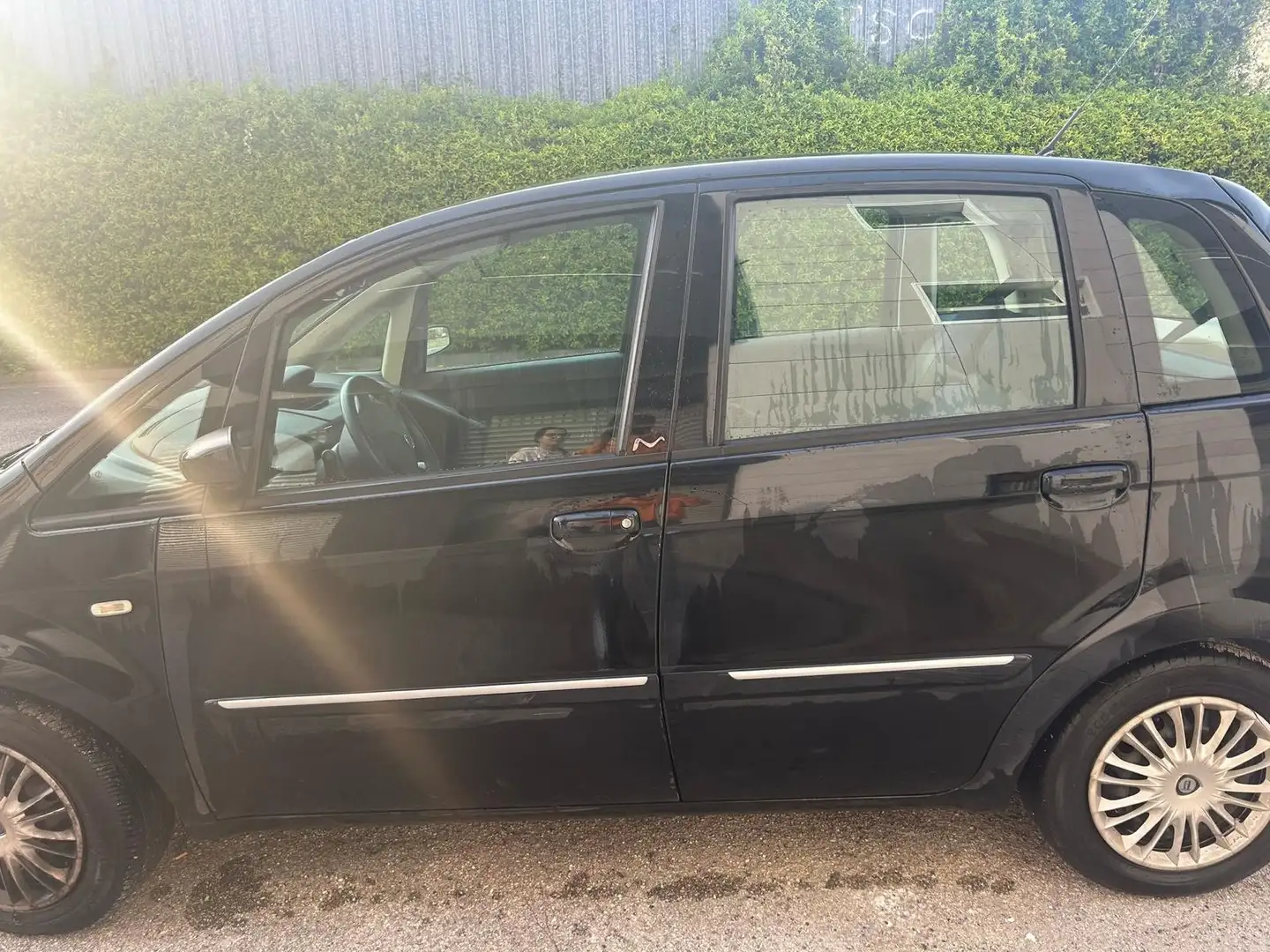 Lancia MUSA 1.4 8v Diva (argento) - 1