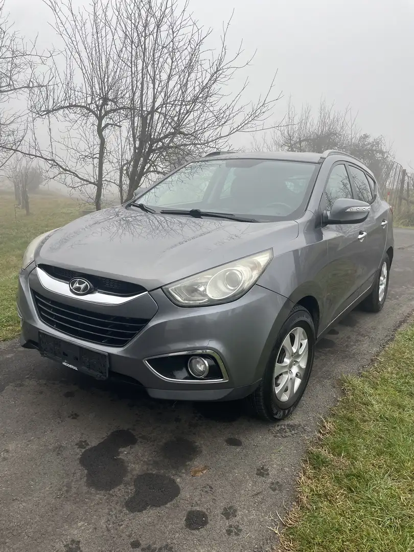 Hyundai iX35 iX35 2,0 CRDi Life 4WD Life Grau - 1