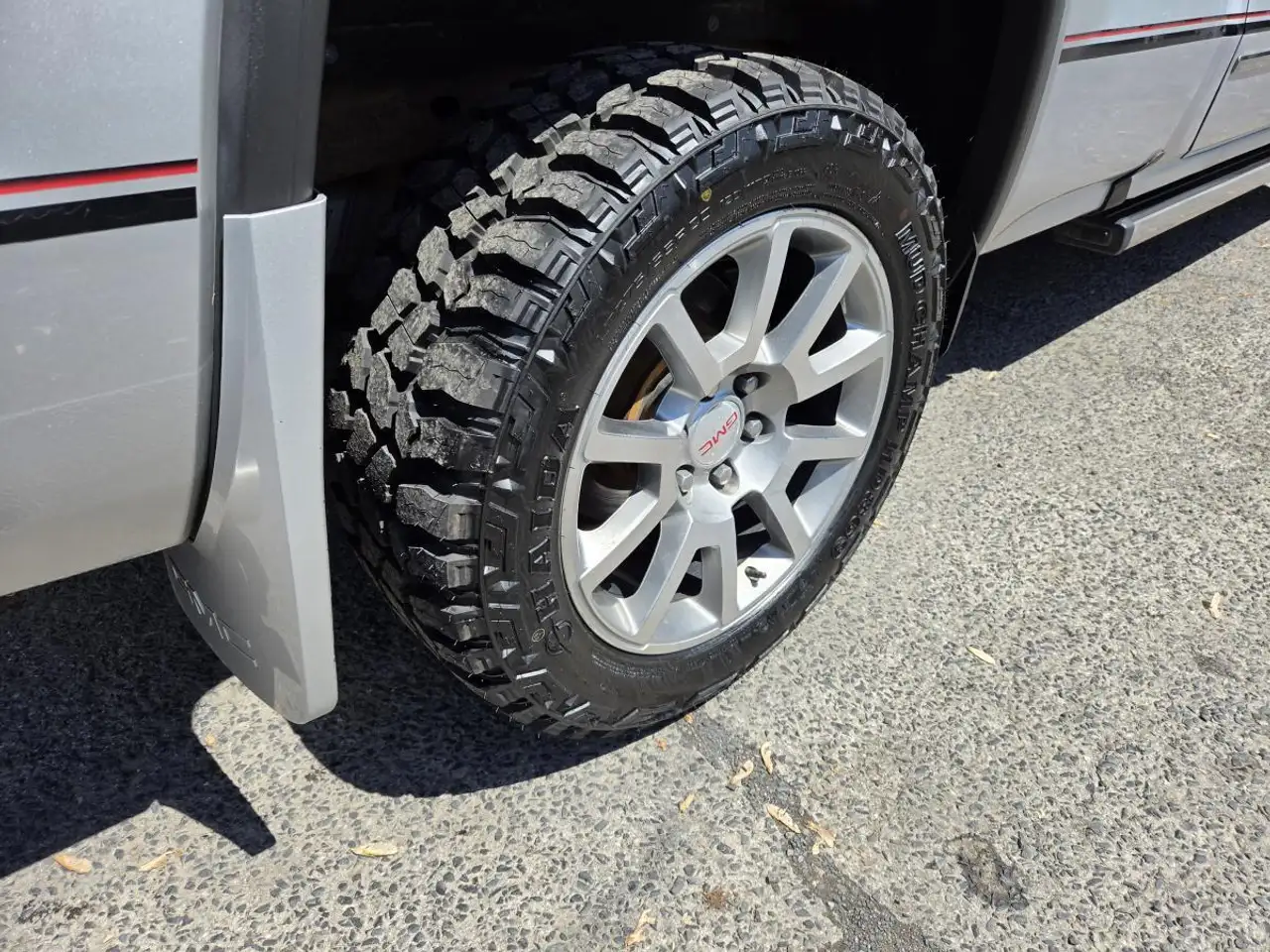 GMC Sierra 1500 снимка GMC Sierra 1500