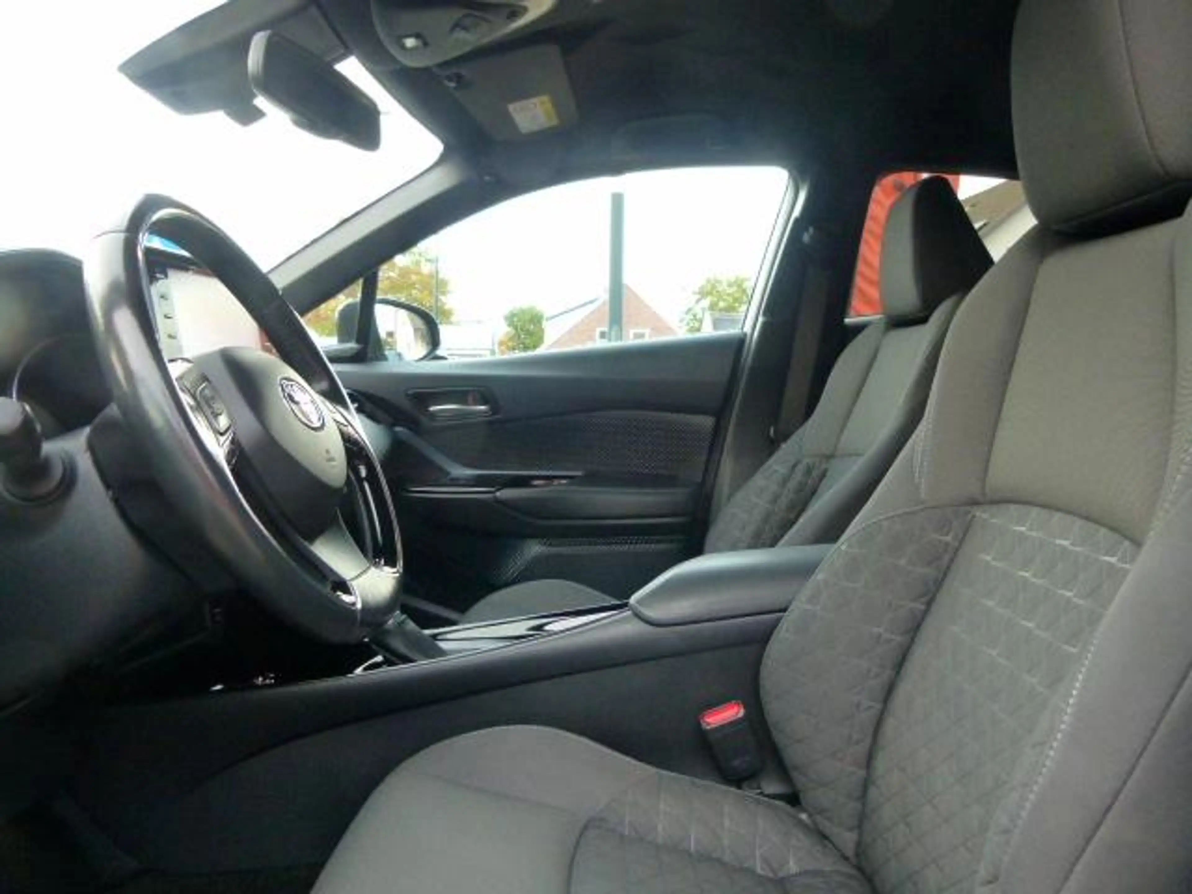 Toyota C-HR 1.8 Hybrid Business Plus, CARPLAY/CLIMA/LMV — photo 9