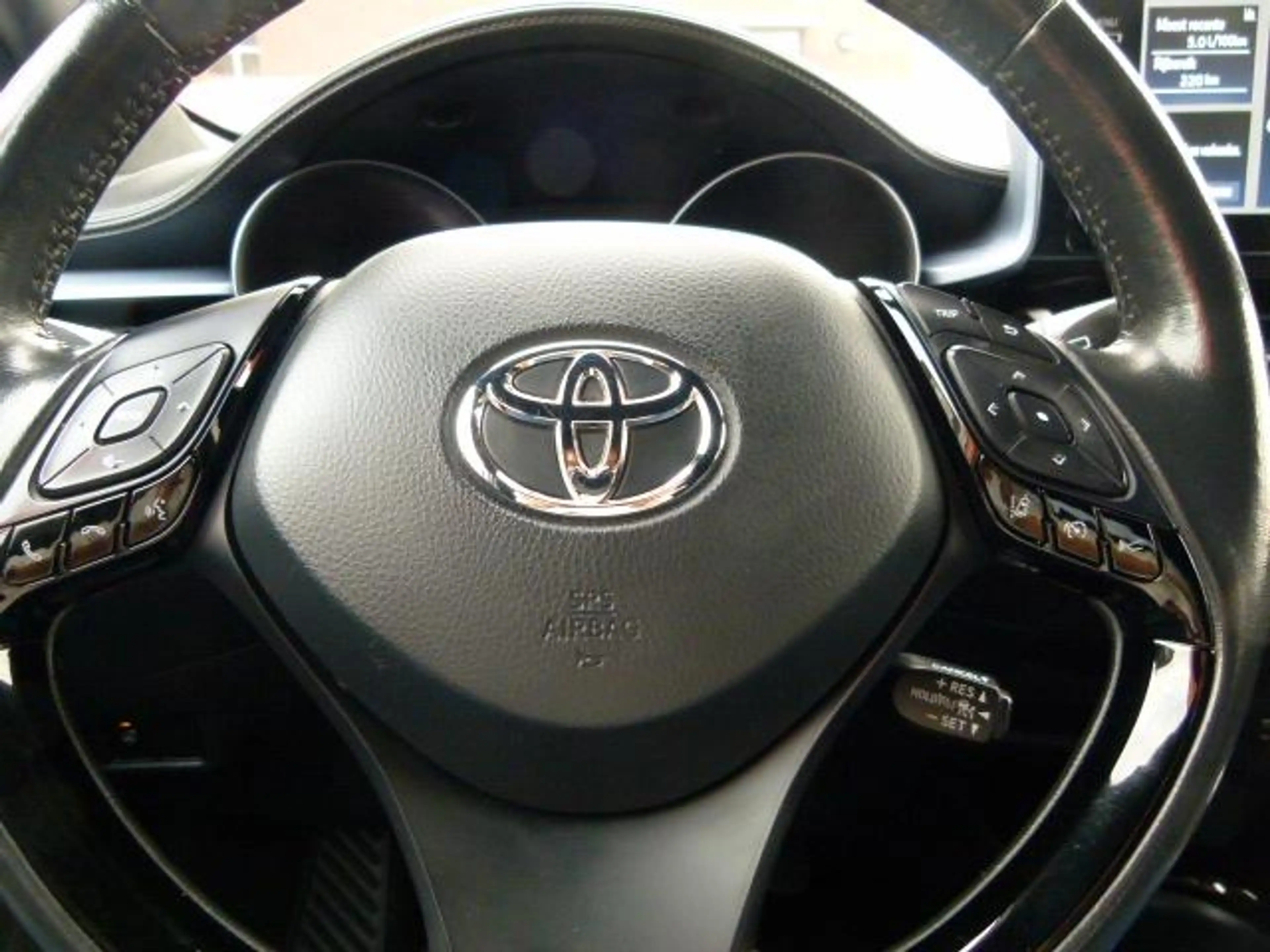 Toyota C-HR 1.8 Hybrid Business Plus, CARPLAY/CLIMA/LMV — photo 16