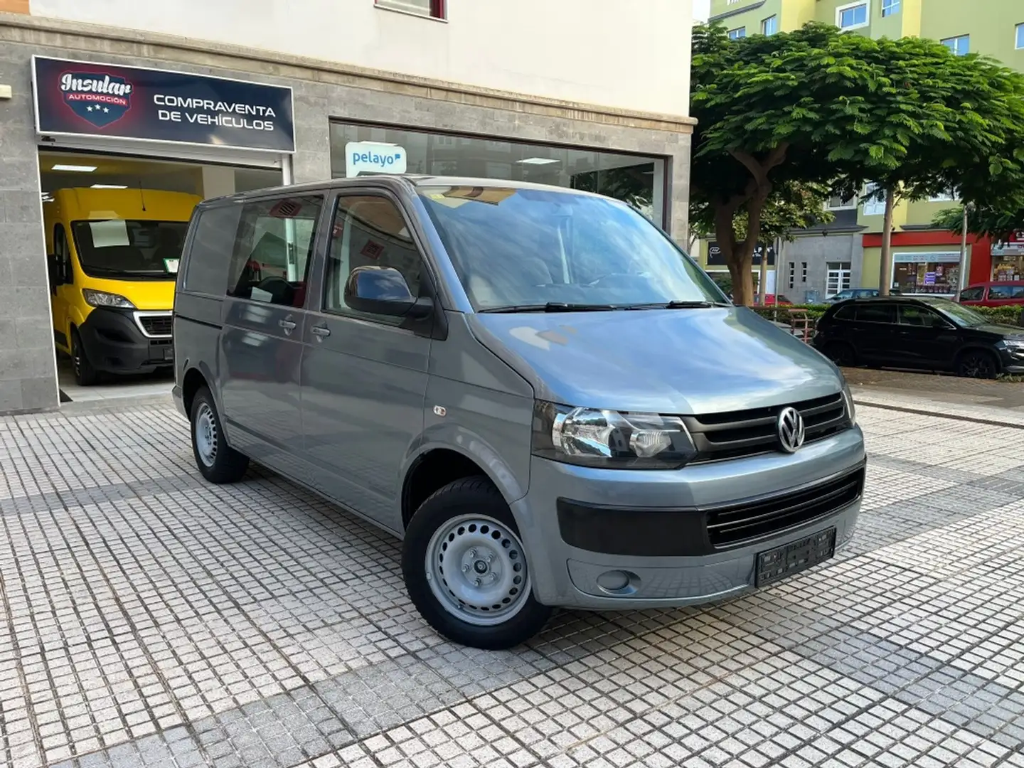 Volkswagen Transporter Chasis Cabina 2.0TDI Gris - 1