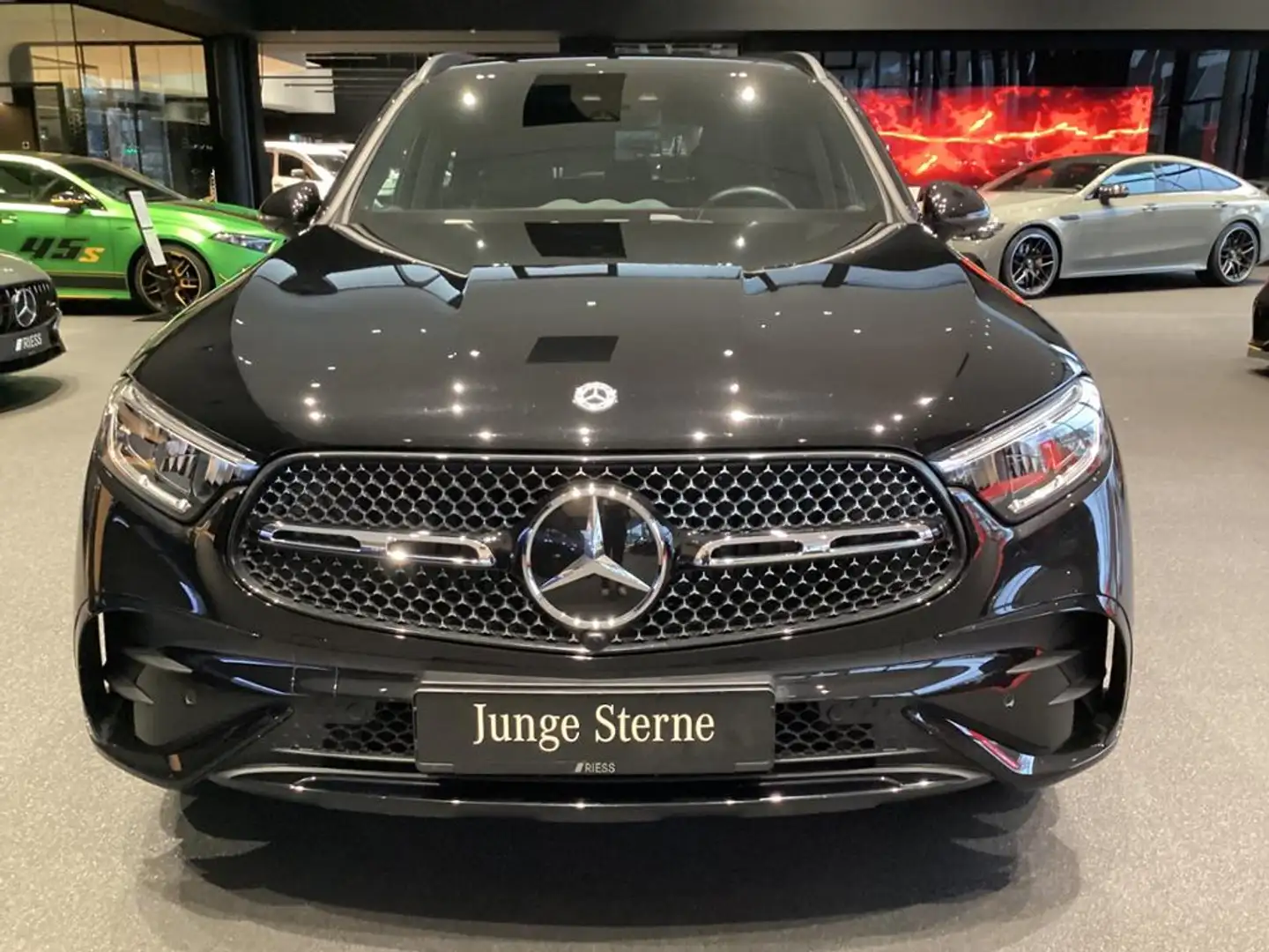 Mercedes-Benz GLC 220 d 4M AMG+AHK+Distronic+MBUX+Ambiente++++ Schwarz - 2
