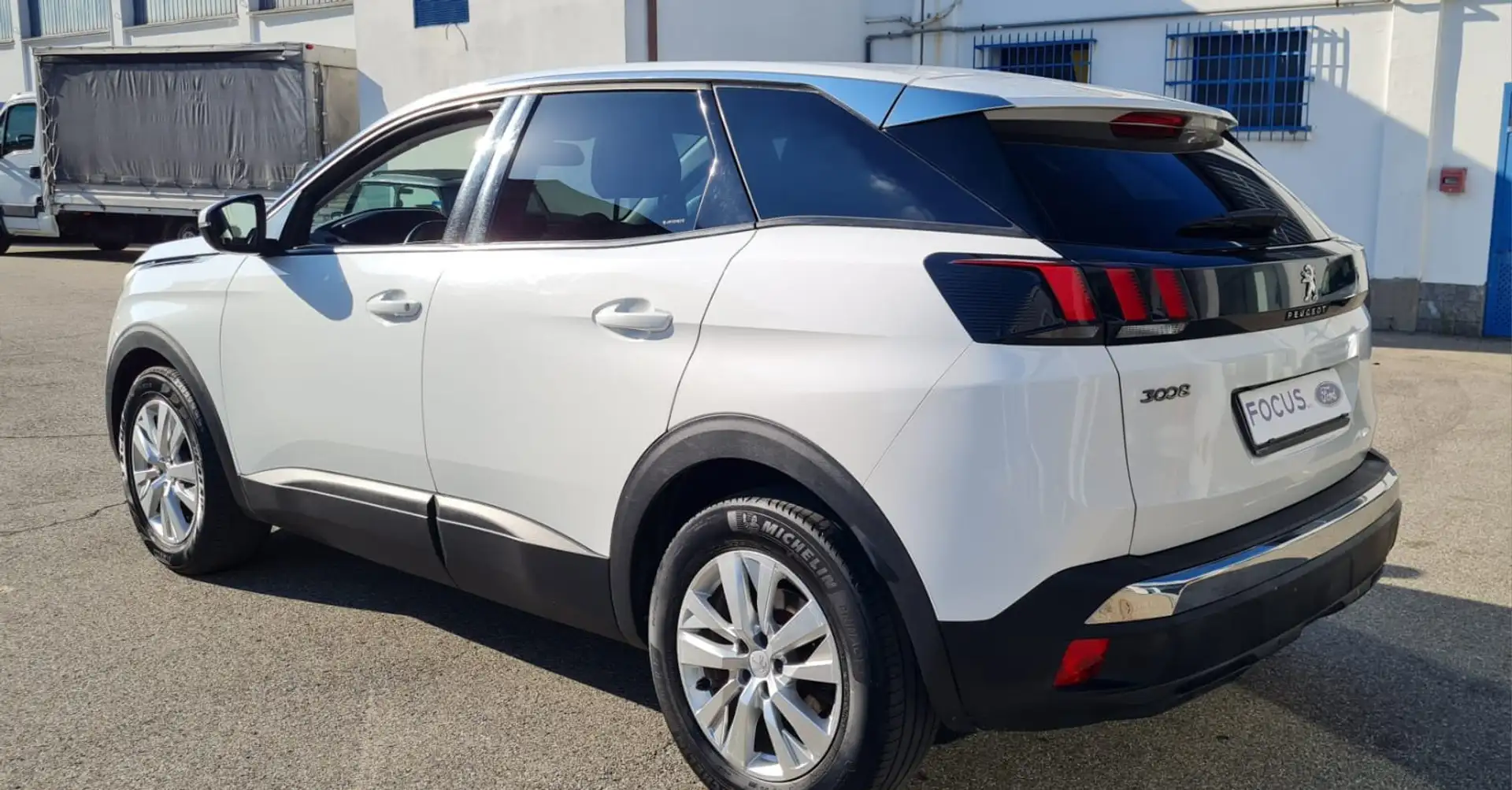 Peugeot 3008 3008 1.5 bluehdi Active Unico Proprietario Bianco - 2