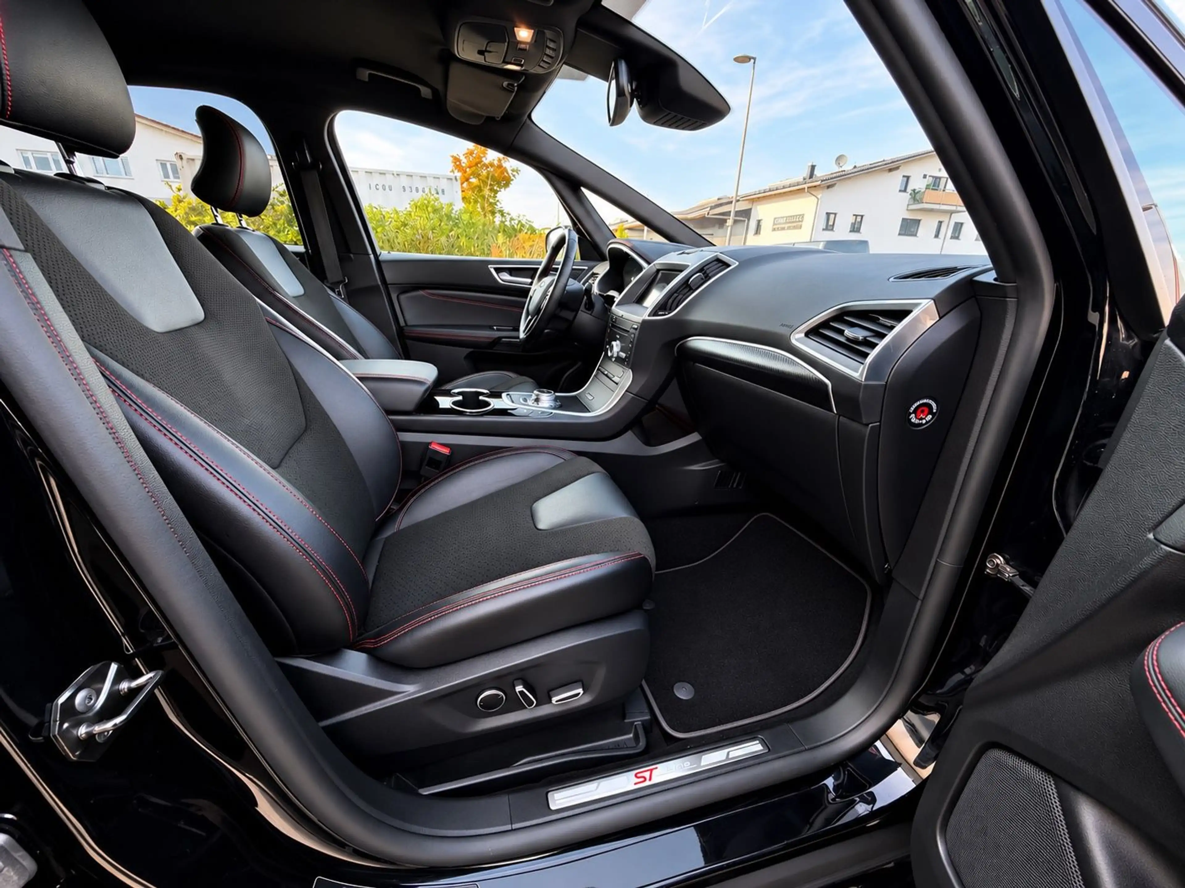 Ford S-Max S-MAX Hybrid ST-Line NAVI LED ALCANTARA — photo 12