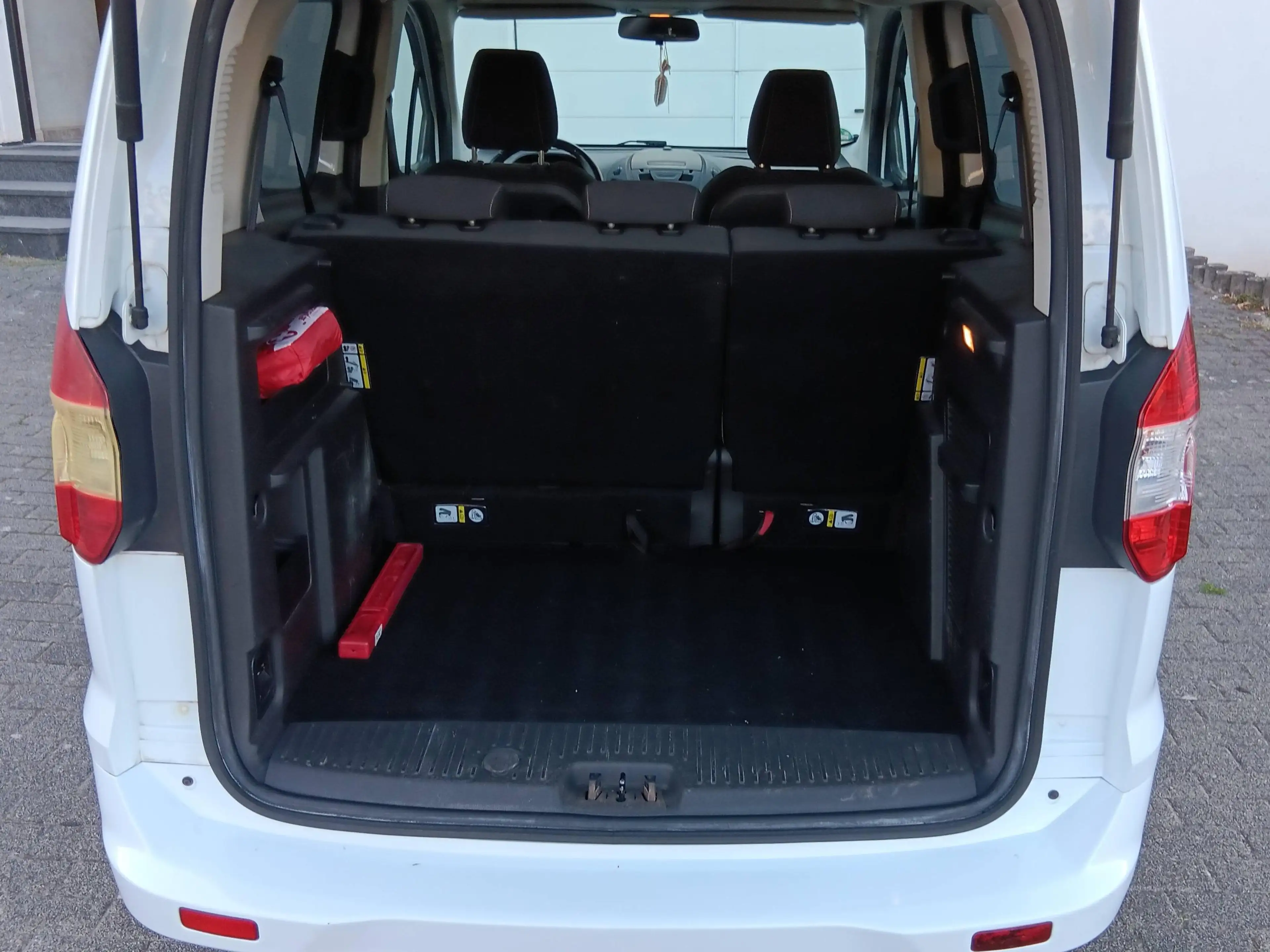 Ford Tourneo Courier Tourneo Courier 1.0 EcoBoost Trend — photo 12