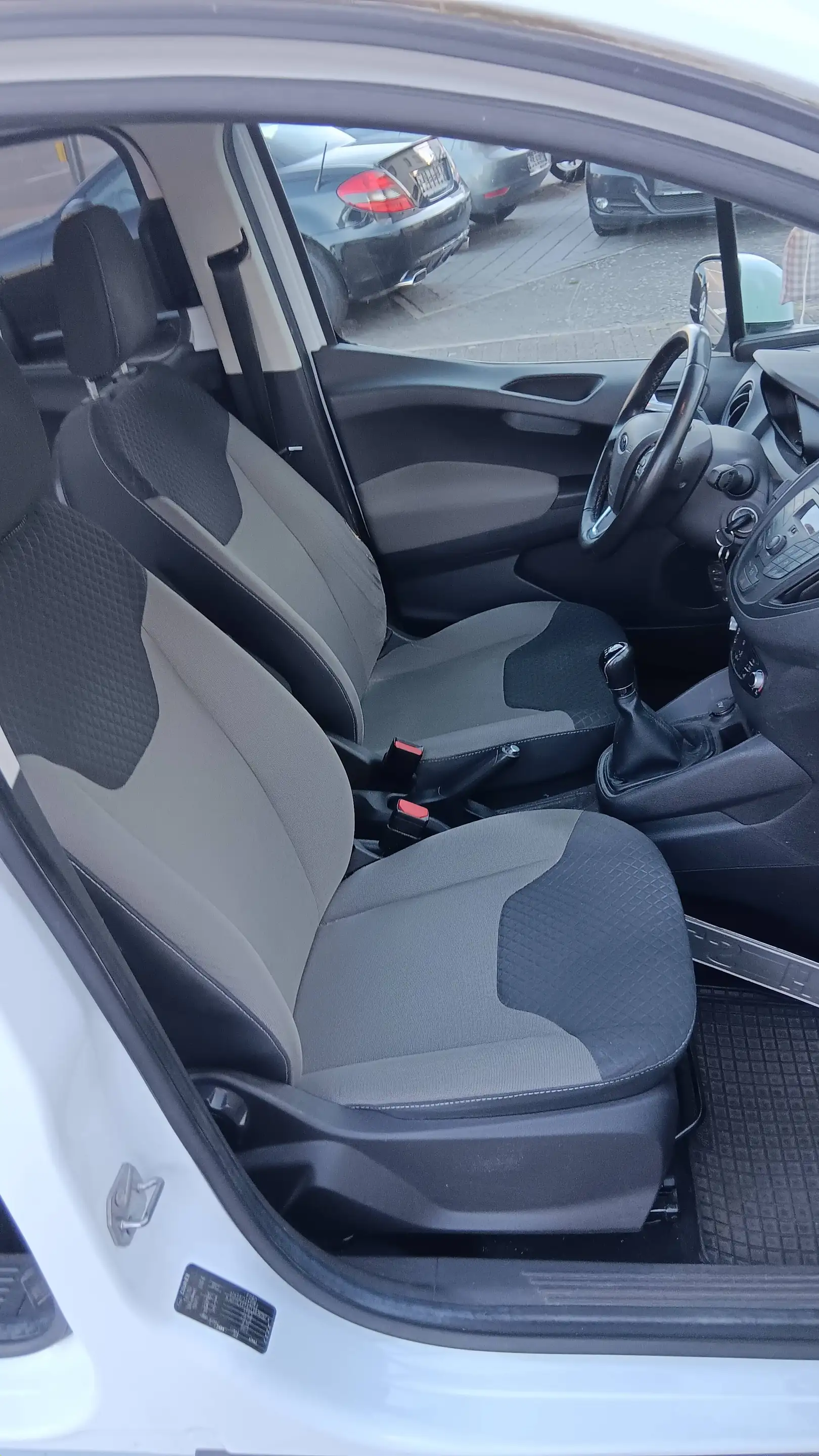 Ford Tourneo Courier Tourneo Courier 1.0 EcoBoost Trend — photo 11
