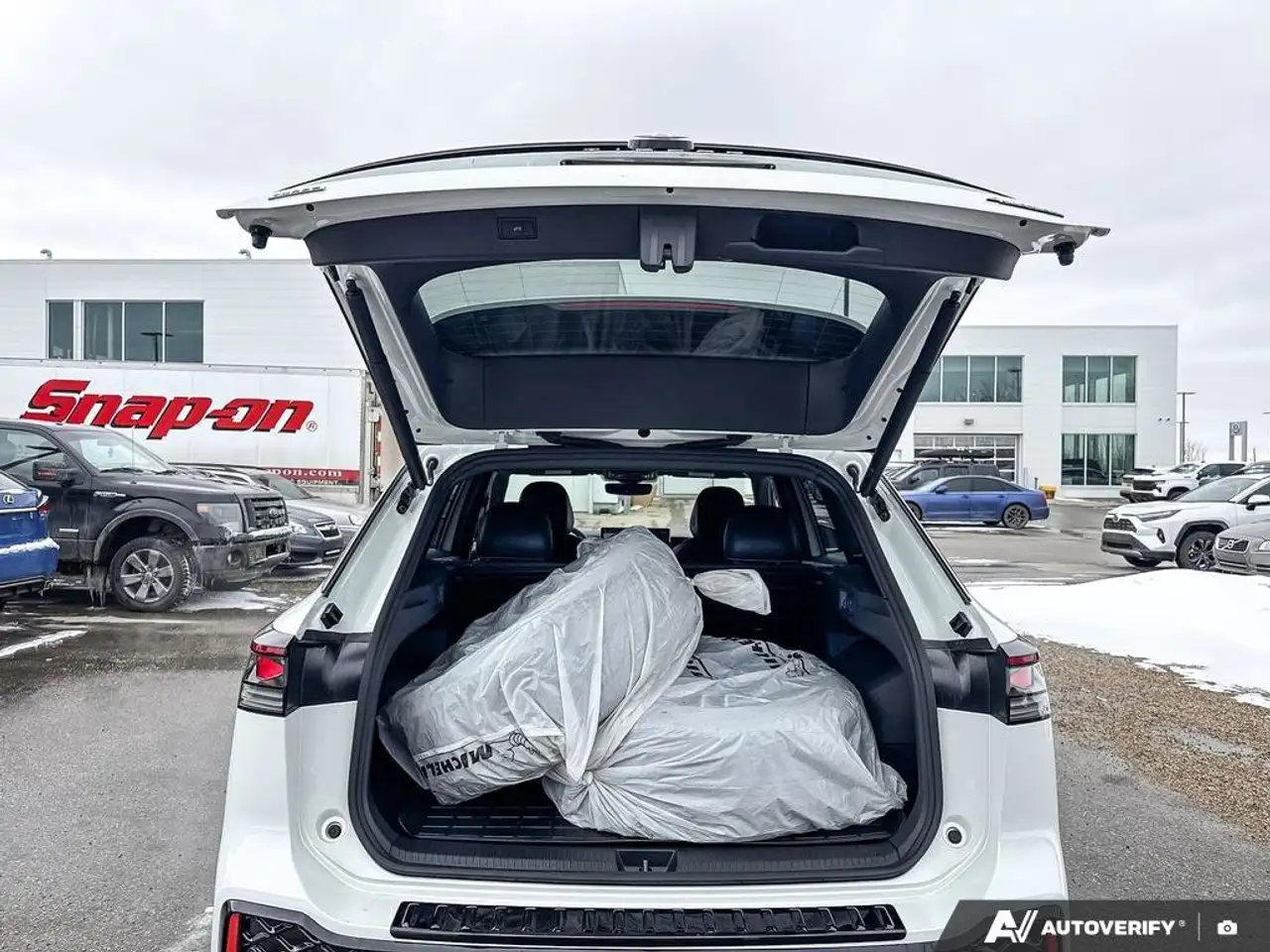 Volkswagen Tiguan снимка Volkswagen Tiguan