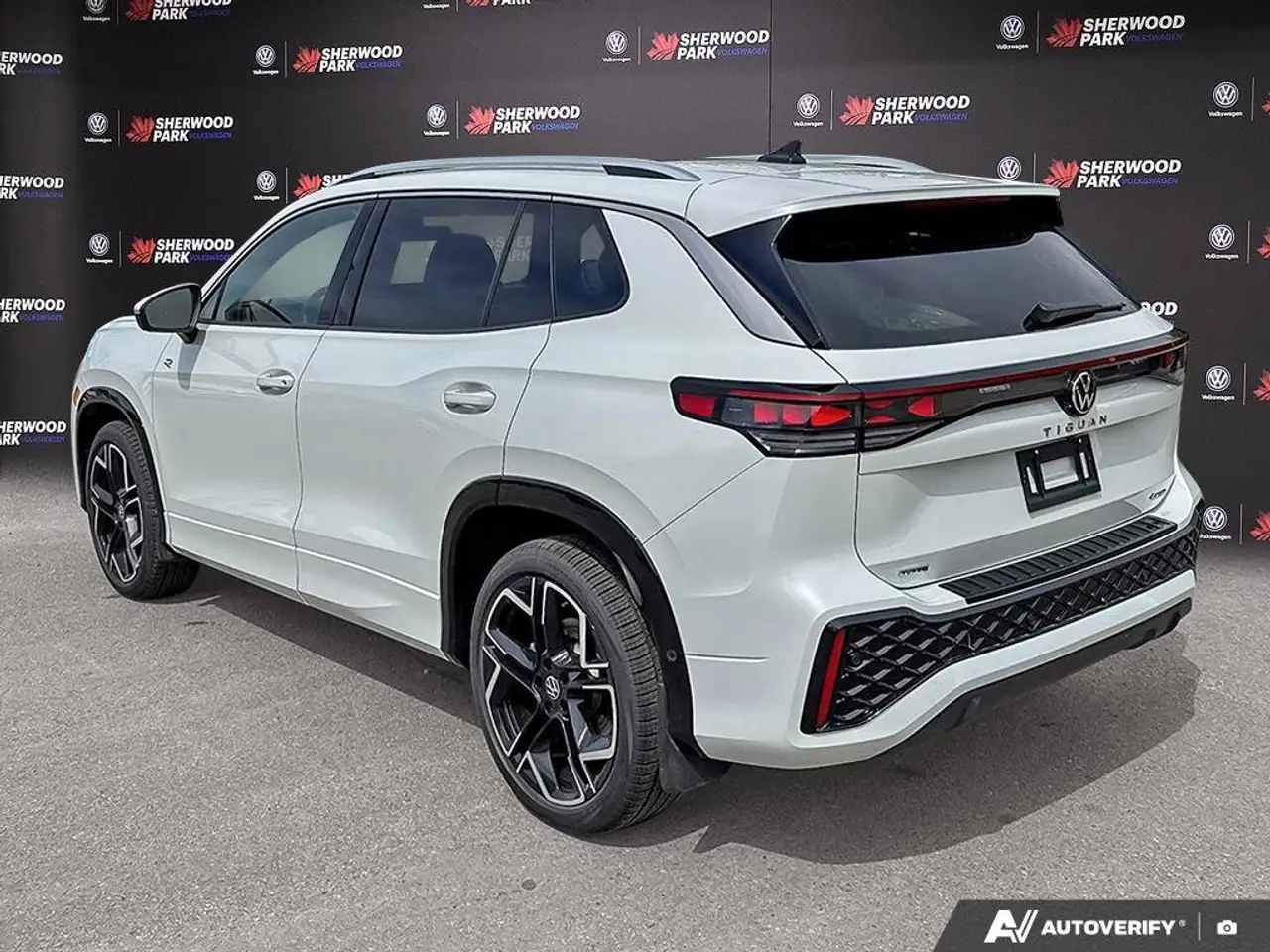 Volkswagen Tiguan снимка Volkswagen Tiguan