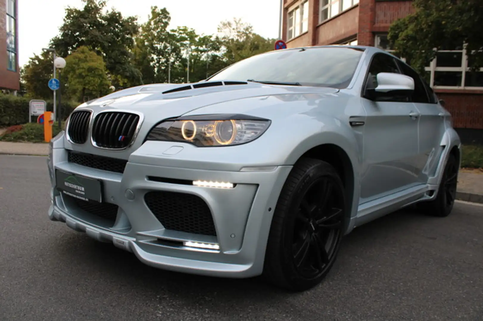 BMW X6 M Hamann Tycoon HuD/Softclose/Kamera/Sitzlüft Argent - 2