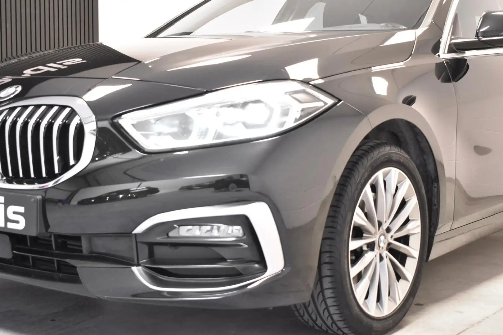 BMW 118 118iA OPF Zwart - 2