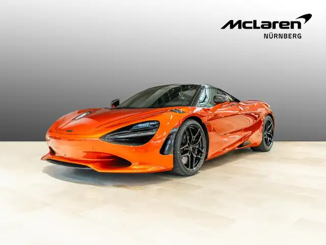 McLaren 750S B&W/MSO Volcano Orange/360°/Lift