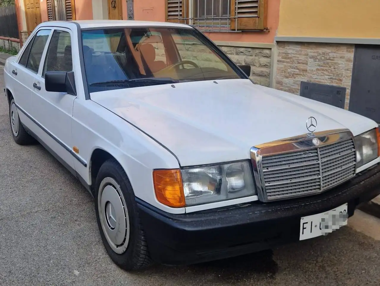 Mercedes-Benz 190 2.0 E 122cv, foto 2
