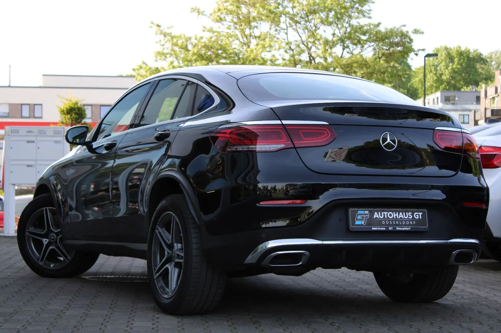 Mercedes-Benz GLC 220 d 4Matic/AMG/1.Hd/Klima/Navi/Kamera Schwarz - 2