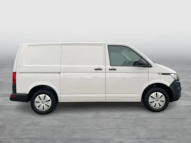 Volkswagen Transporter view 6