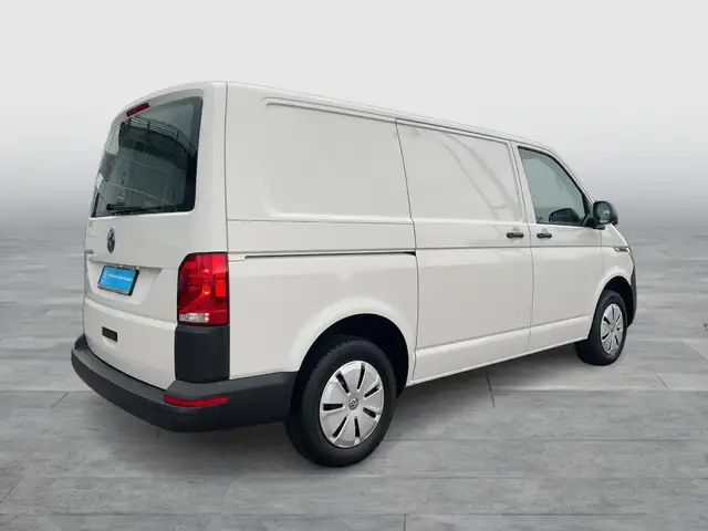 Volkswagen Transporter view 5