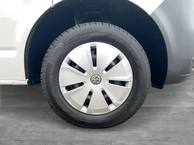 Volkswagen Transporter view 7