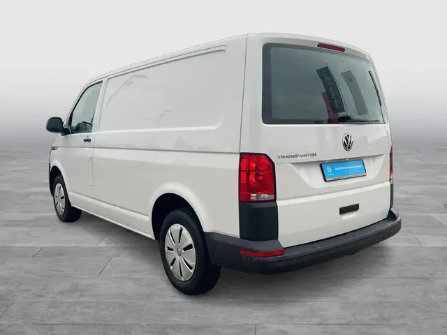 Volkswagen Transporter view 3
