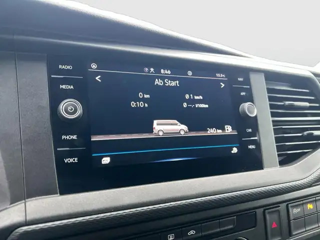 Volkswagen Transporter view 15