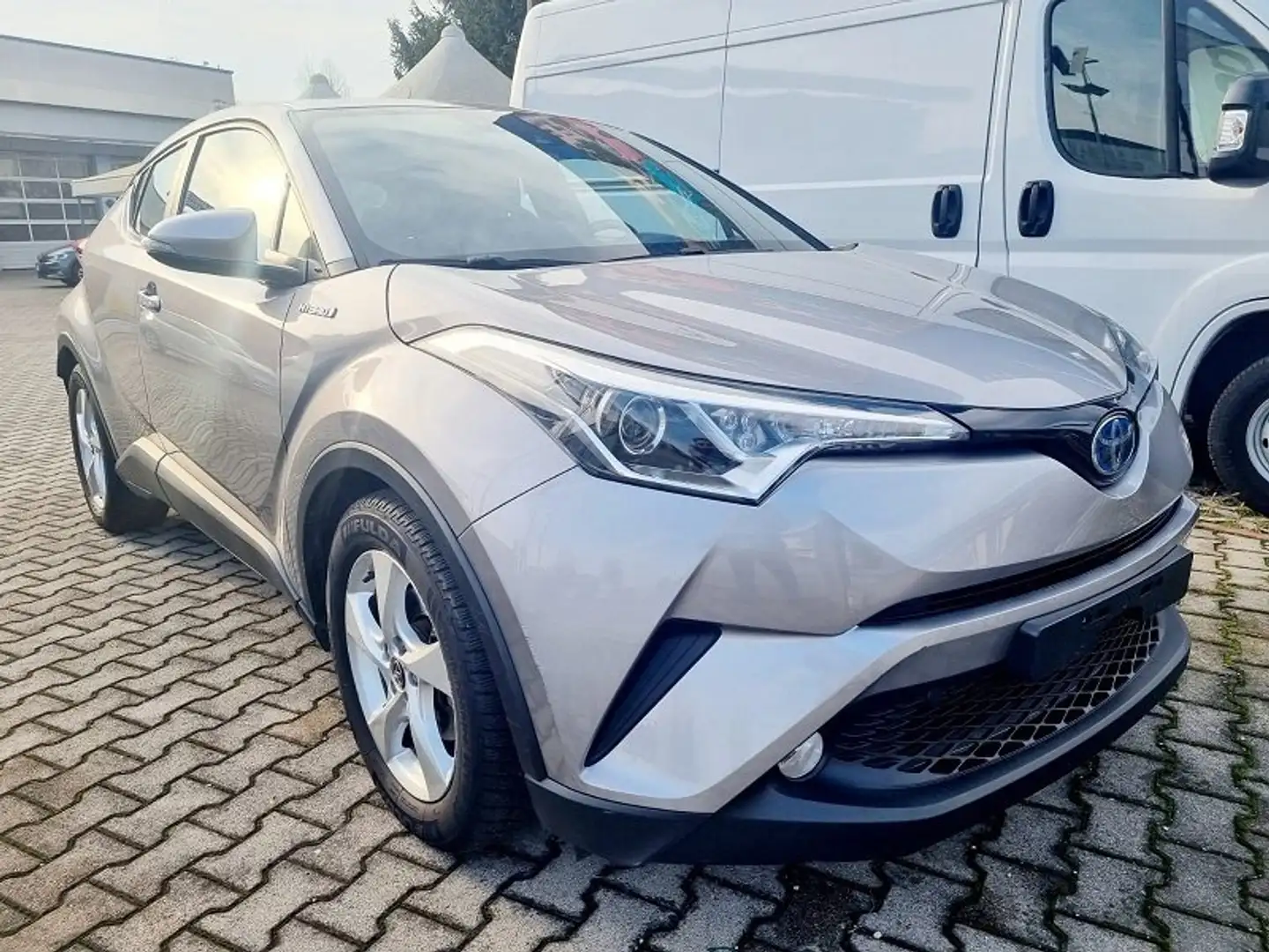 Toyota C-HR C-HR 1.8h Business 2wd e-cvt Argento - 2
