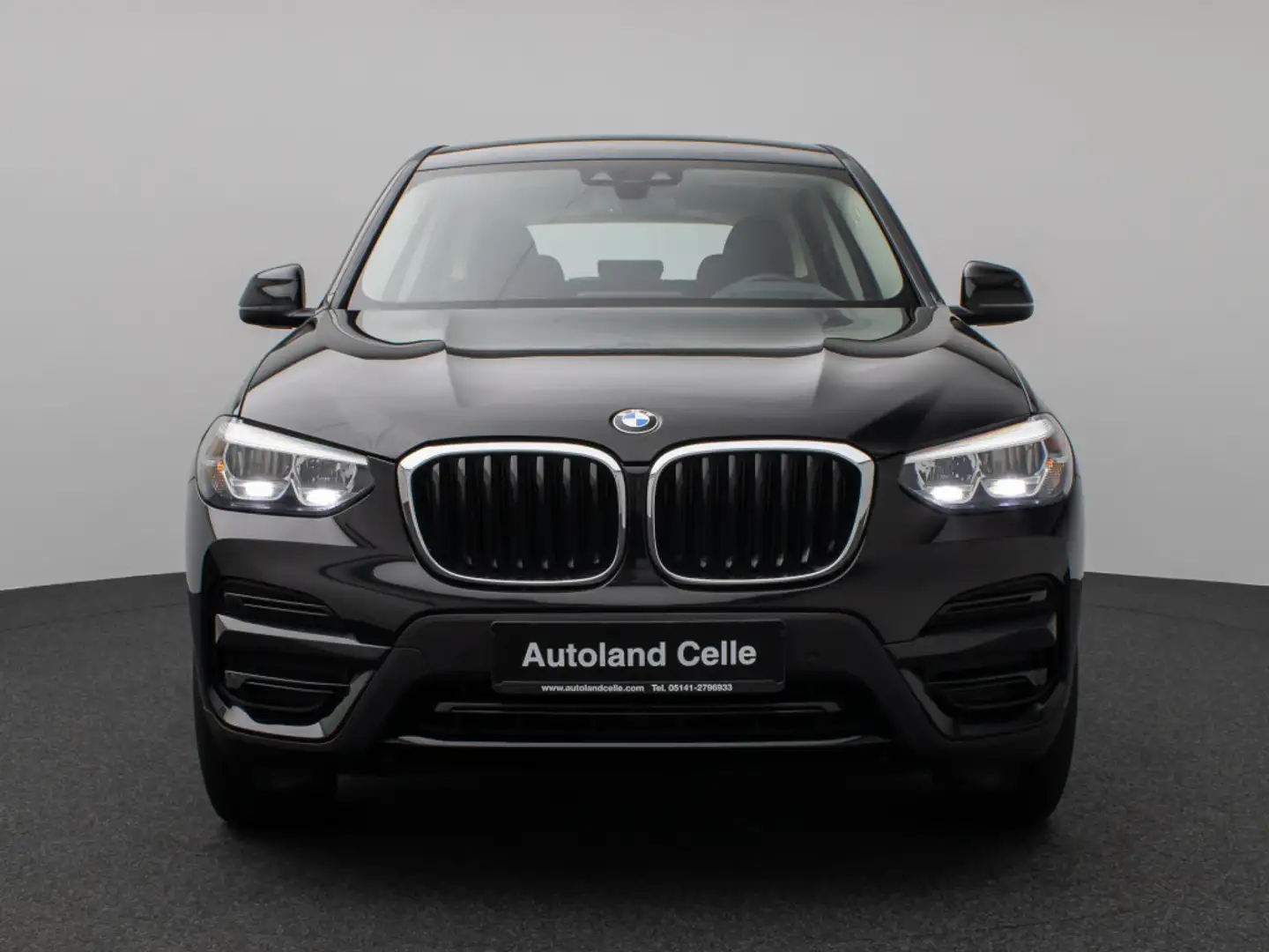 BMW X3 xD20d HUD HiFi Alarm Leder HiFi 18Zoll DrivAs Černá - 2