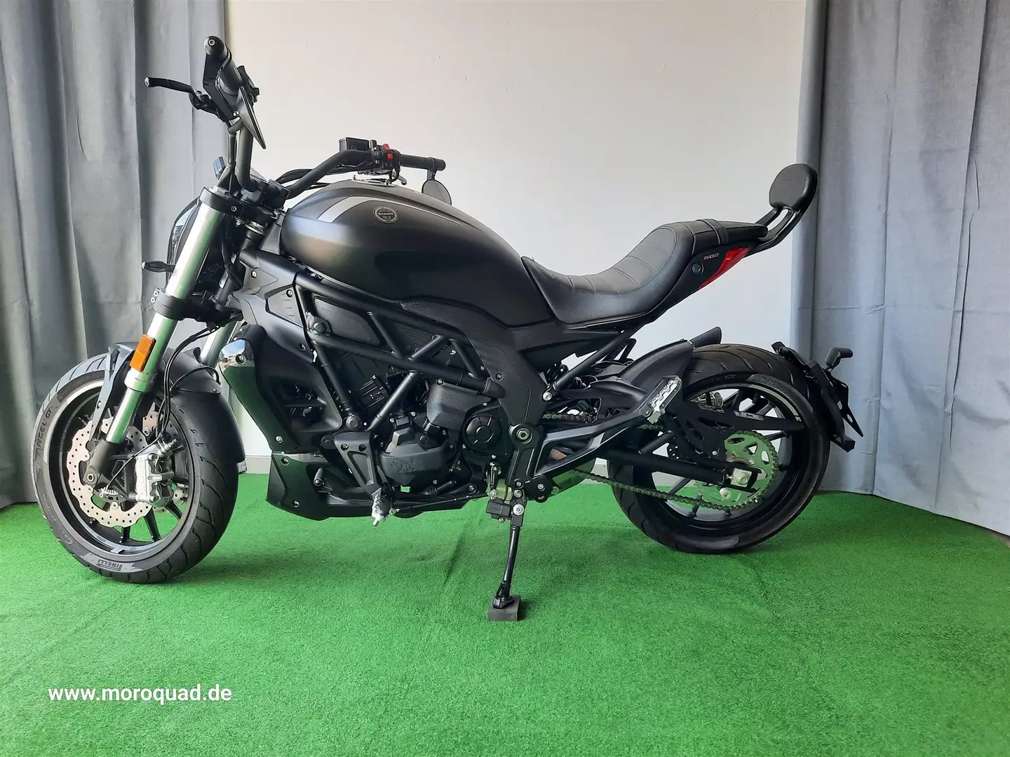 Benelli 502C Jubiläumsmodel 15 Jahre MoRoQuad Nero - 2
