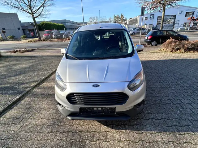 Ford Tourneo Courier 1.5 TDCi S