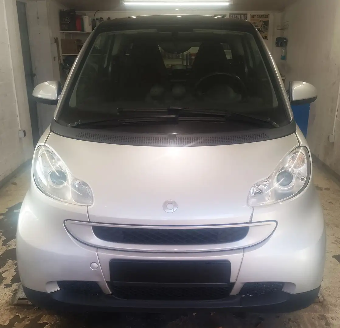 smart forTwo coupé 1.0 52kW mhd passion Silber - 1