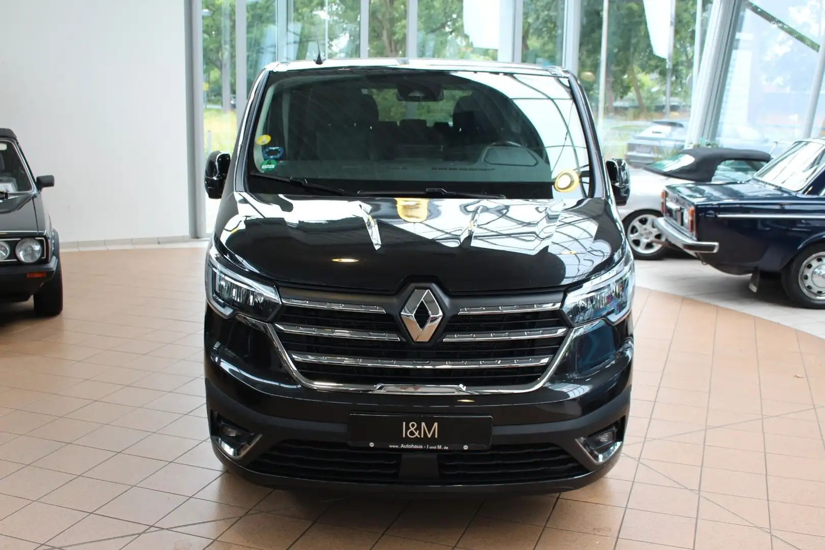 Renault Trafic Combi L1H1 SpaceClass+VOLLAUSSTATTUNG+AHK Zwart - 1