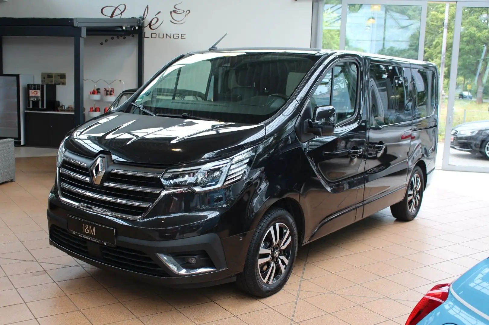 Renault Trafic Combi L1H1 SpaceClass+VOLLAUSSTATTUNG+AHK Zwart - 2