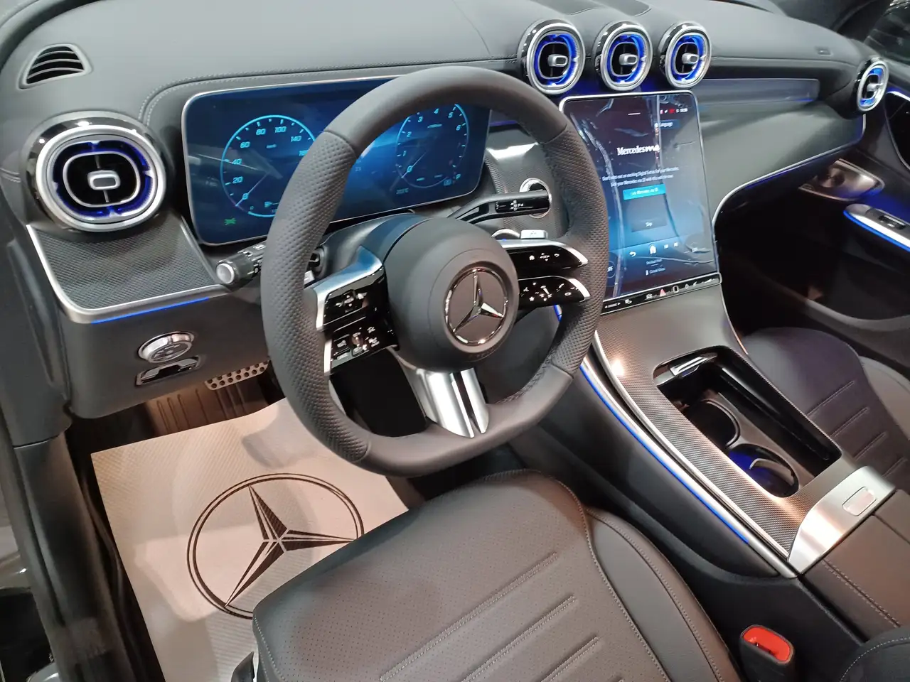 Mercedes-Benz GLC снимка Mercedes-Benz GLC
