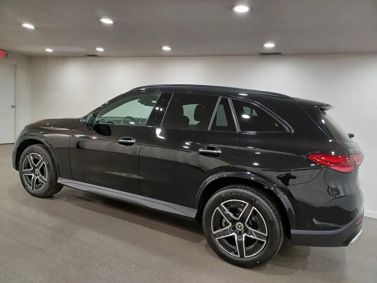Mercedes-Benz GLC снимка Mercedes-Benz GLC