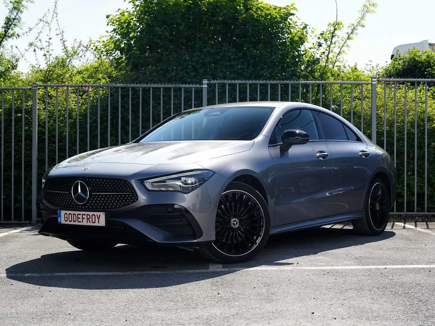 Mercedes-Benz CLA 250 e Coupé AMG-line/Dodehoek/Keyless/Nightpack/Spiege Grau - 2