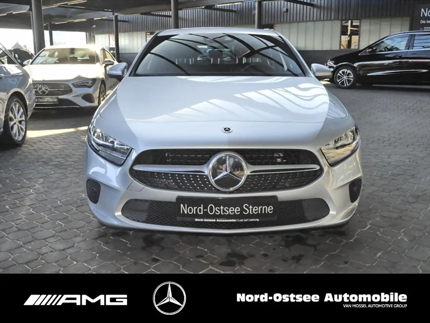 Mercedes-Benz A 180 PROGRESSIVE KAMERA AHK MBUX TEMPO KLIMA Gümüş rengi - 2