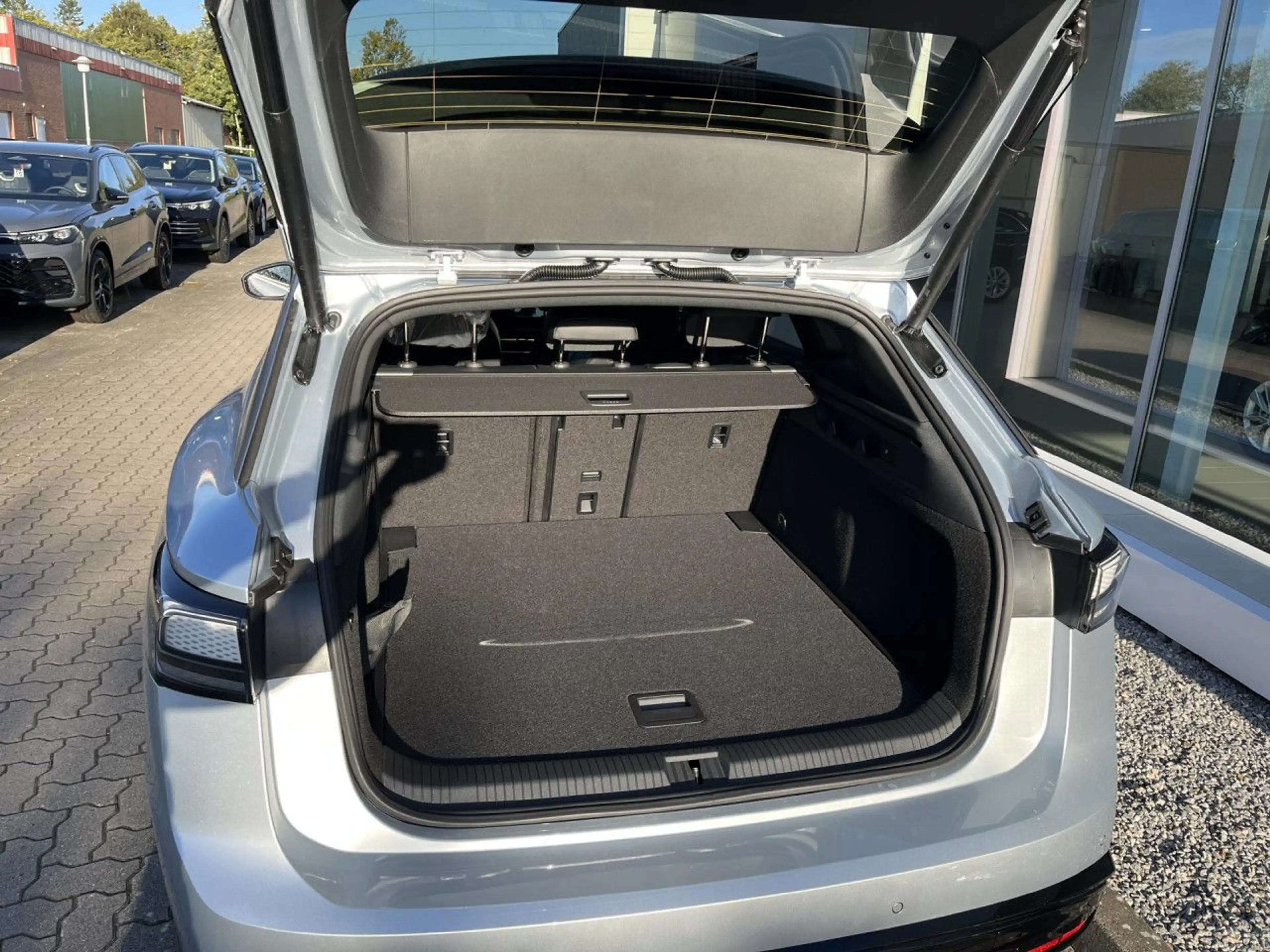 Volkswagen ID.7 Tourer Pro S AHK Wärme HUD Bluetooth Navi — photo 7