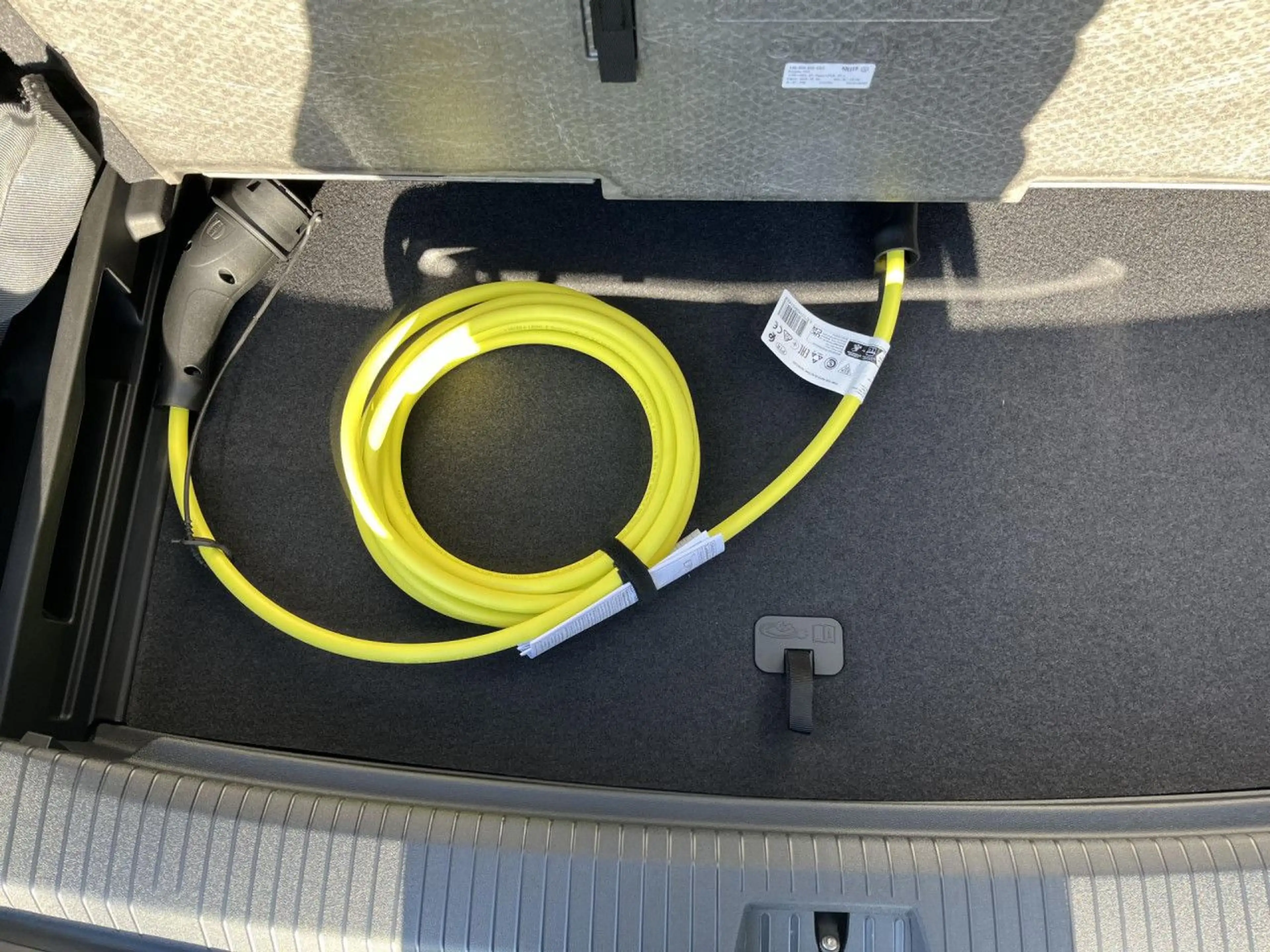 Volkswagen ID.7 Tourer Pro S AHK Wärme HUD Bluetooth Navi — photo 8