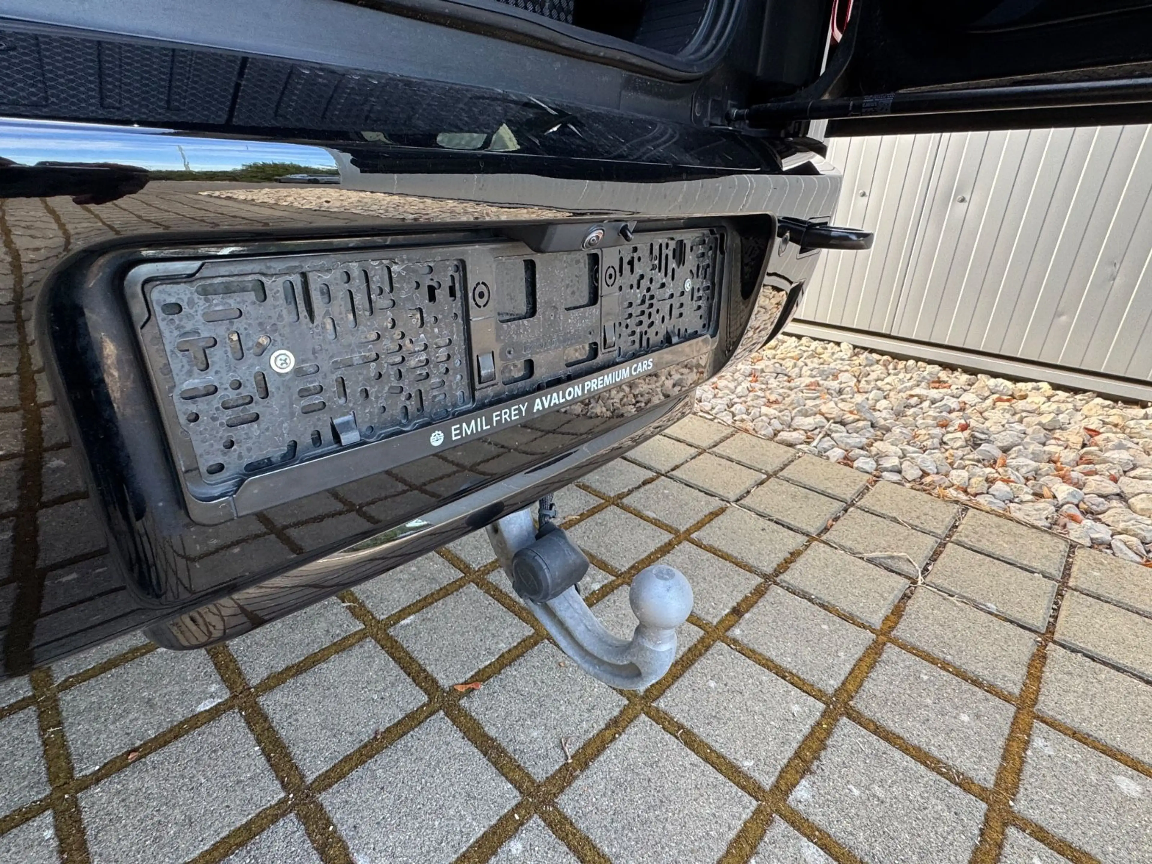 Land Rover Defender 110 X-Dynamic HSE 7 Sitze Pano AHK — photo 8
