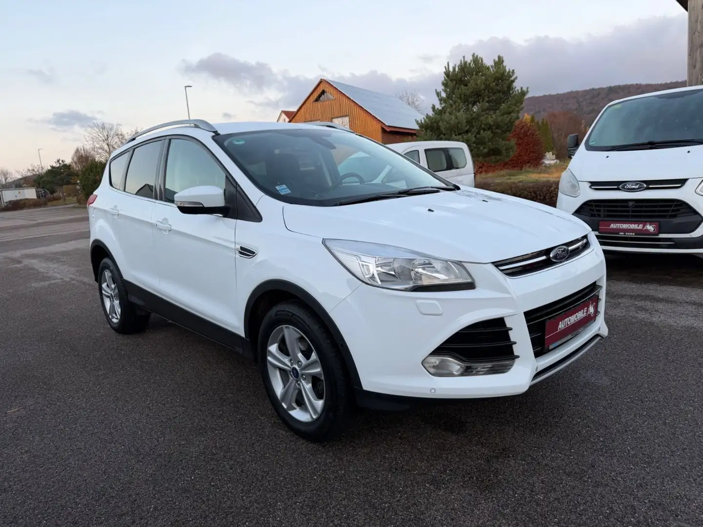 Ford Kuga Titanium Weiß - 2