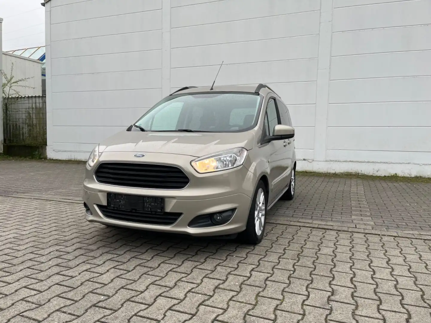 Ford Tourneo Courier Titanium/ 2 Hand/Scheckheftgepfl Grau - 2