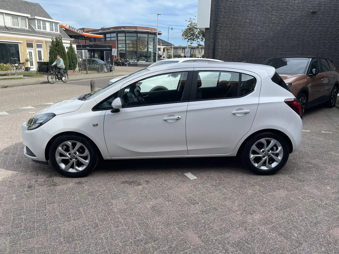 Opel Corsa 1.4 Edition 5-drs Airco/Cruise Controle. Blanc - 2