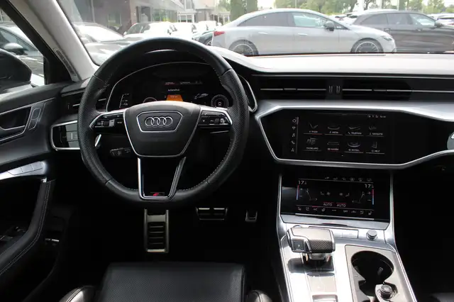 Audi A6 view 10