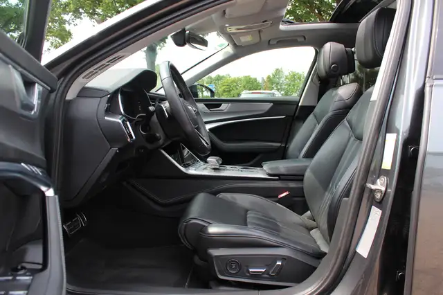 Audi A6 view 11