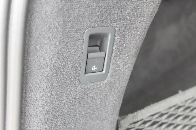 Audi A6 view 18