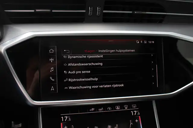 Audi A6 view 28